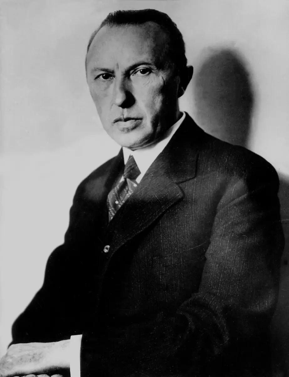 Adenauer-1930