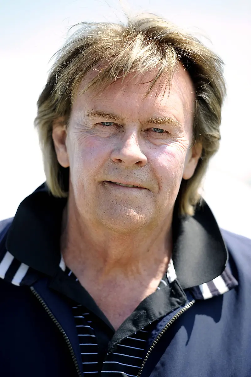 Carpendaleimago58021422h