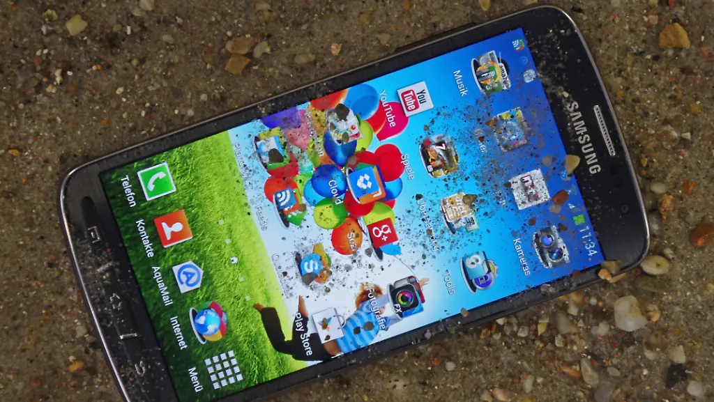 Galaxy-S4-Active-Wasser