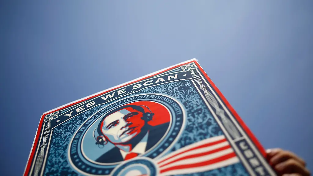 2013-07-27T131022Z-2118250118-GM1E97R1M8701-RTRMADP-3-GERMANY-NSA-JPG973432829981131706