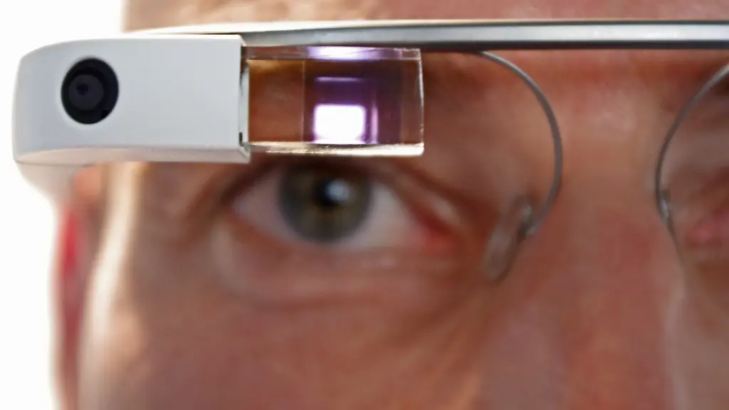 Klaus-Google-Glass-02