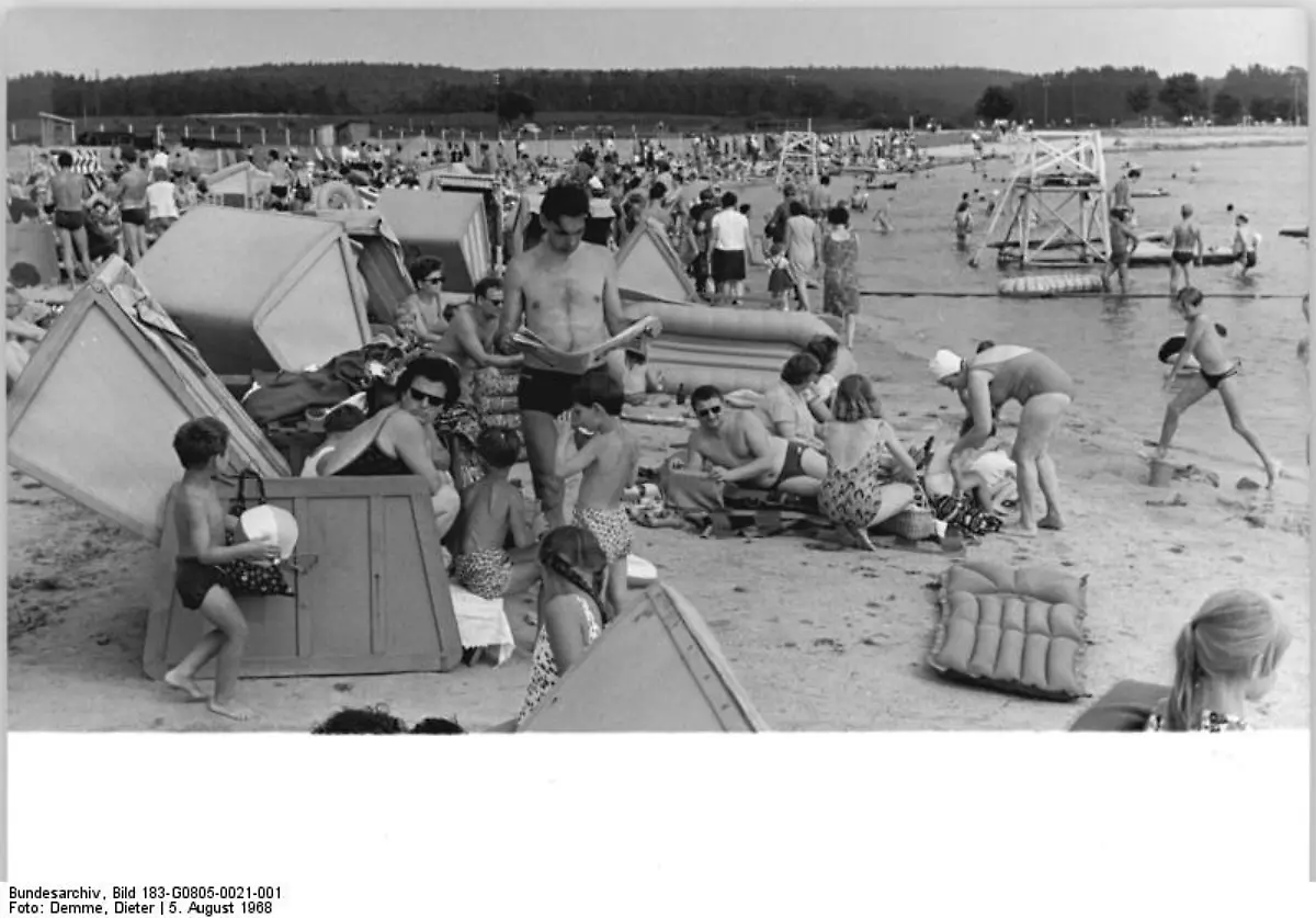 Bundesarchiv-Bild-183-G0805-0021-001-Stausee-Hohenfelden