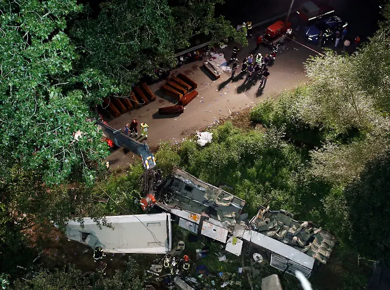 3285FA0035B57EA4-jpg5087045757374772546