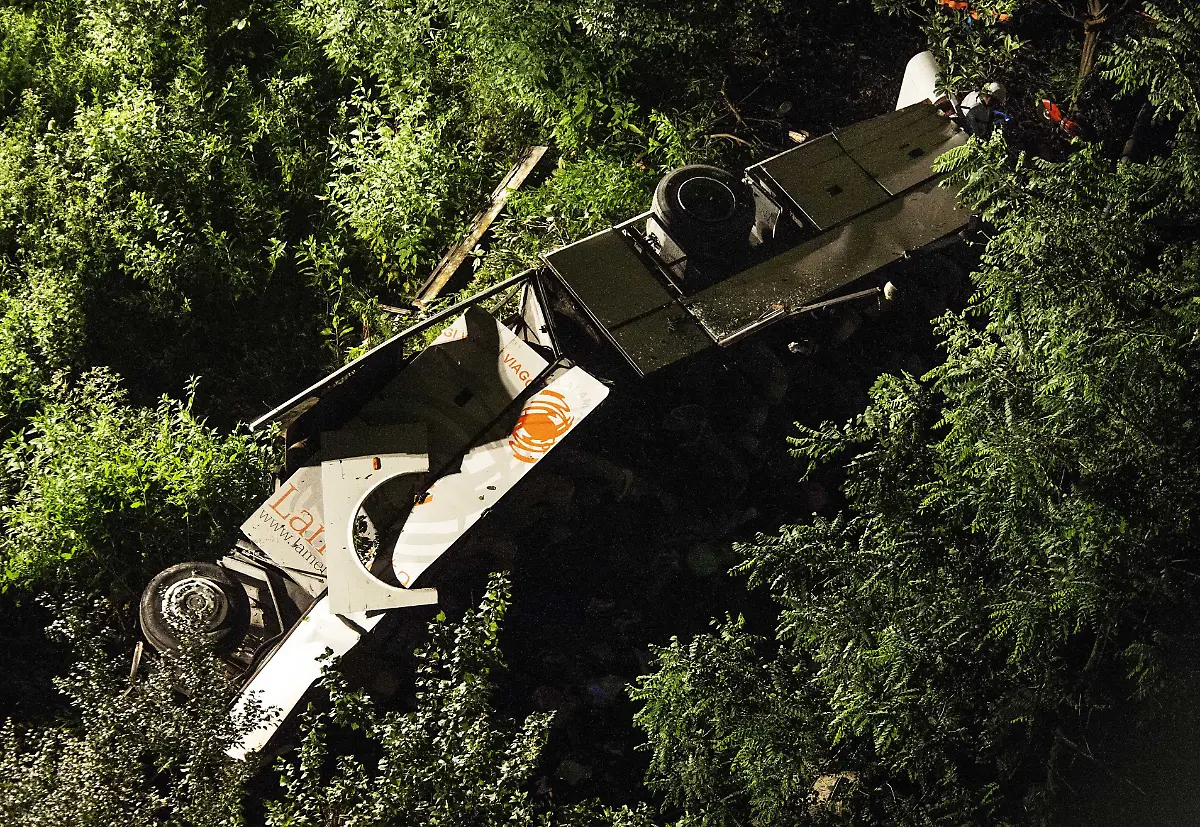 3285FA003C6CE059-jpg3028069122137185743