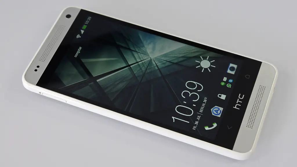 HTC-One-mini-01