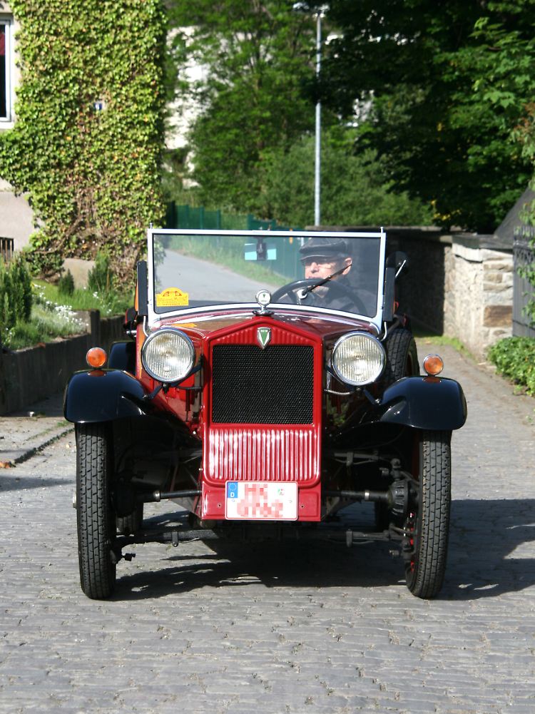 Pionier mit Frontantrieb: Der DKW F1 war der erste Großserienwagen, bei dem die Motorkraft auf die Vorderräder übertragen wurde. Standard war damals der Heckantrieb.