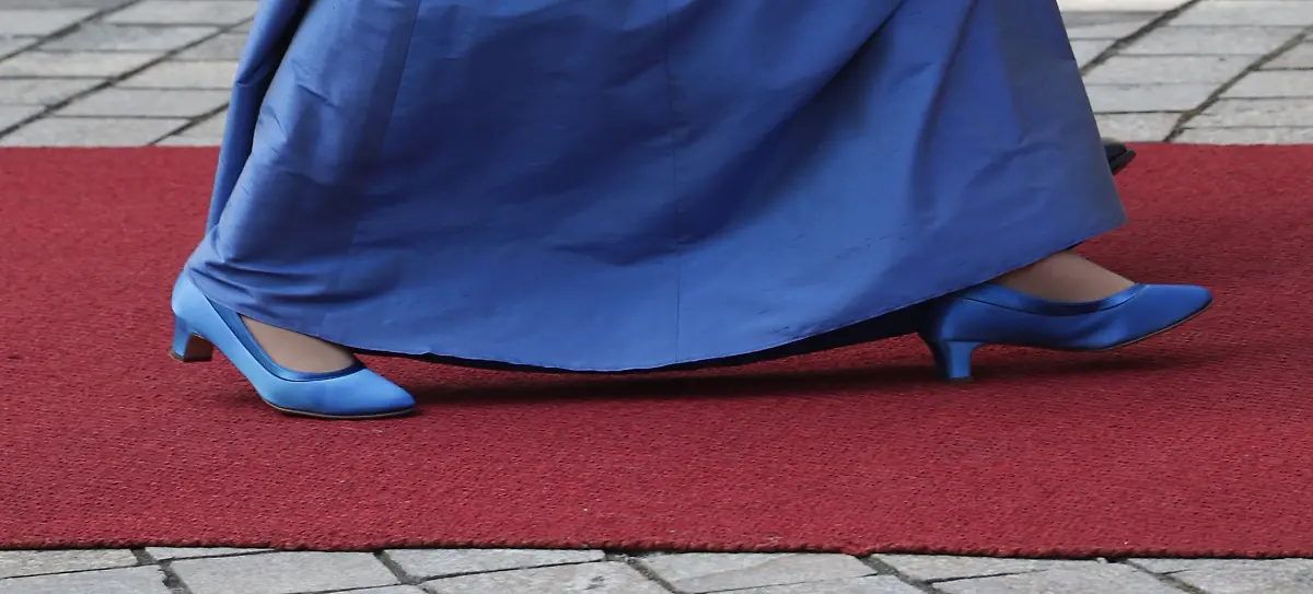 3285F2006EB83B52-jpg2999362497923279840