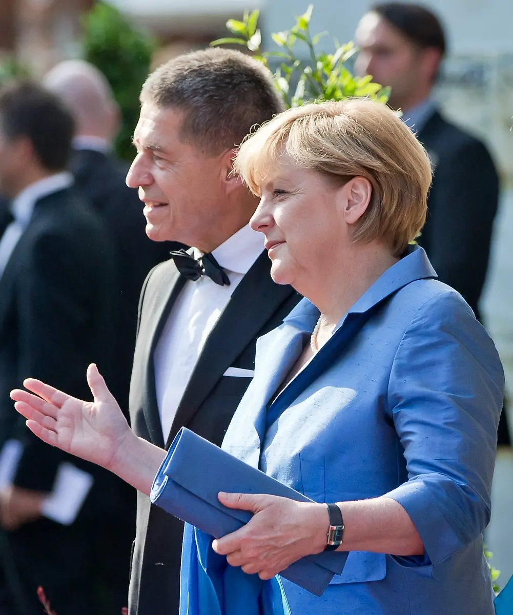 3d0i4316-jpg3885588529372028370