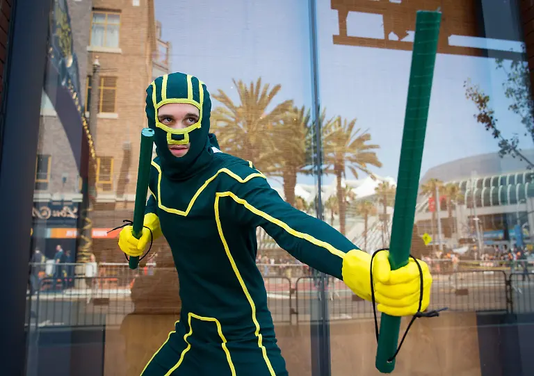 2013-07-18T205108Z-1552330762-GM1E97J0BUI01-RTRMADP-3-COMICCON-JPG369359387276941167