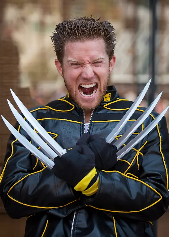 2013-07-18T203216Z-1574531906-GM1E97J0BSI01-RTRMADP-3-COMICCON-JPG1053208857617002553