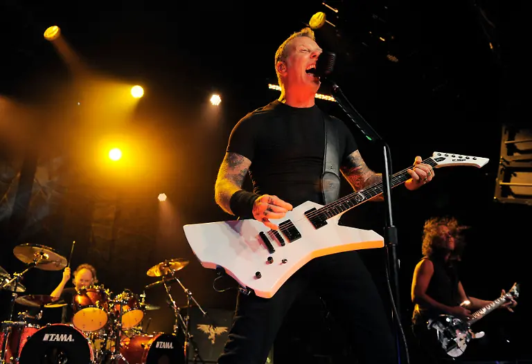 3285EA002EF90E82-jpg4264856451071072479