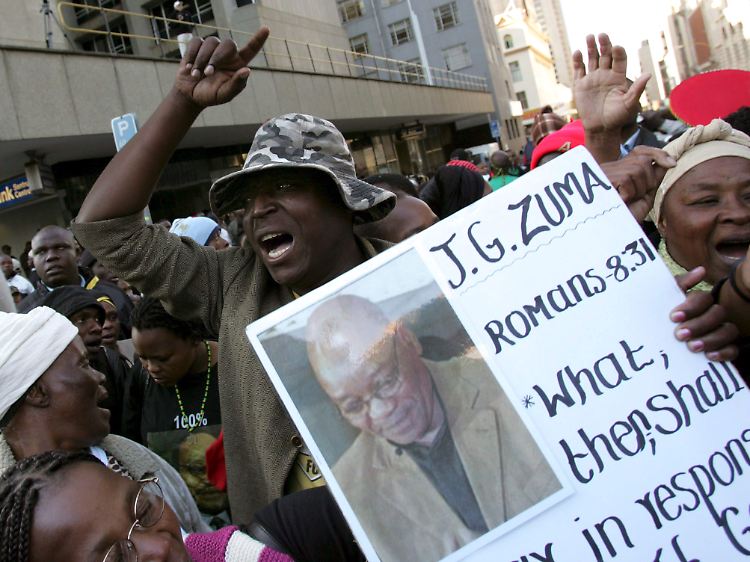 Der heutige Staatspräsident Jacob Zuma musste sich 2006 wegen des Vorwurfes der Vergewaltigung einem Prozess stellen. Er wurde freigesprochen.