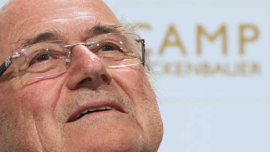 3cv72048-jpg4190546245890194422