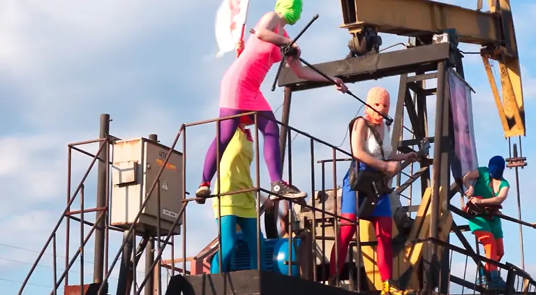 3285E000ED0164F6-jpg4265635640389876536