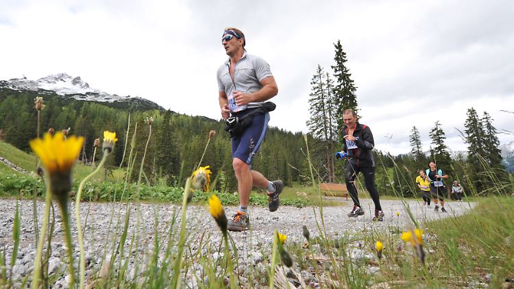 Mit extremen Sport versuchen viele Männer mit Depressionen ihre Erkrankung zu bekämpfen. 