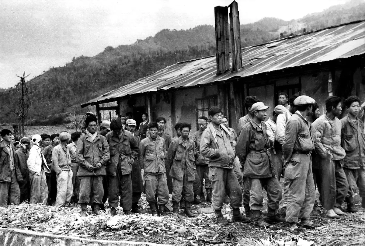 30-Nordkoreanisches-Kriegsgefangenenlager