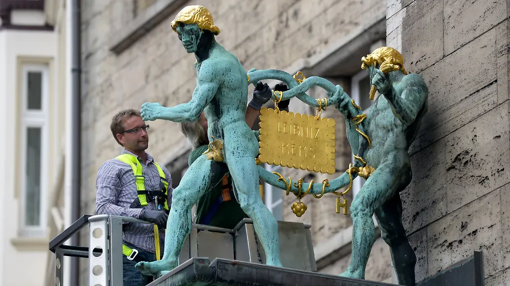 Bahlsen-atmet-auf-Der-lang-vermisste-Goldkeks-haengt-wieder-an-seinem-Platz