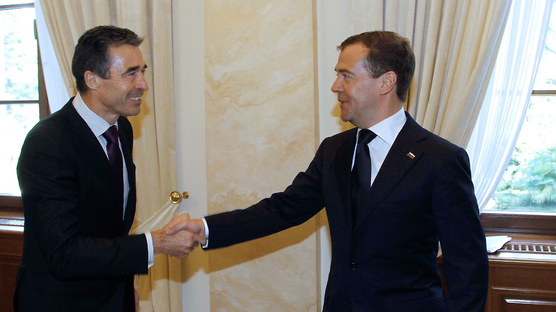 Anders Fogh Rasmussen traf am Montag den russischen Präsident Dimitri Medwedew.