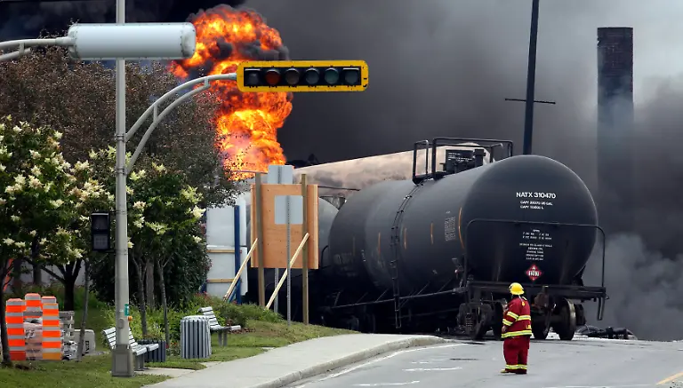 2013-07-06T165400Z-1774236642-GM1E97702FD01-RTRMADP-3-CANADA-TRAIN-JPG5096704116899687971