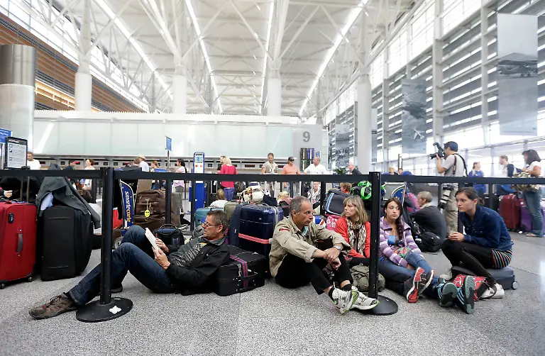 3285CE007FE7C47D-jpg8445410379215352434