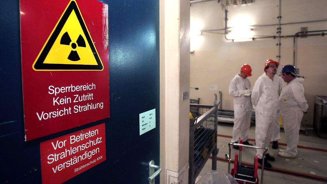 Warnung vor radioaktiver Strahlung in Krümmel.