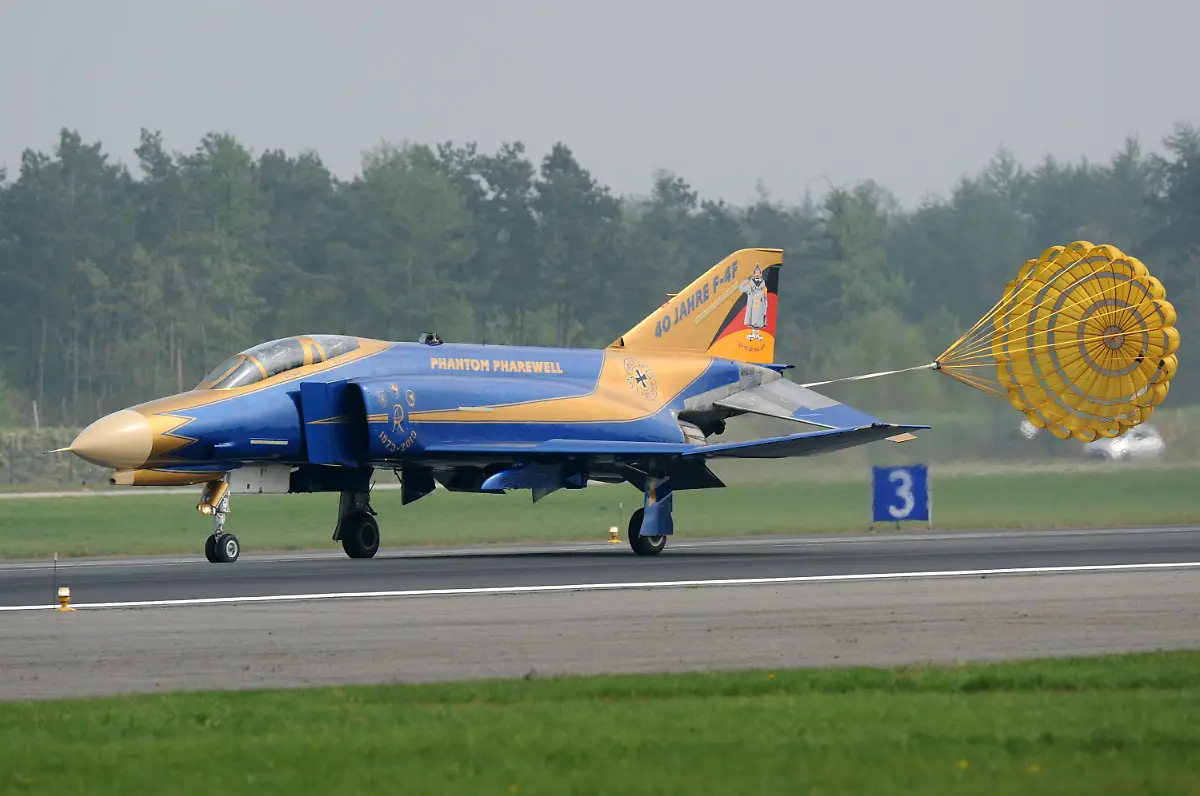 3chh0010-jpg4351943058773520576