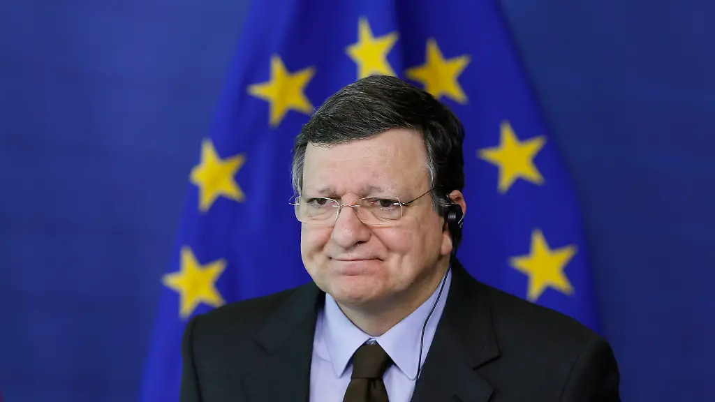 2013-06-26T145505Z-921580748-GM1E96Q1RJF01-RTRMADP-3-EU-FRANCE-BARROSO-JPG6004585205713933227