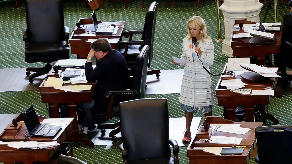 3285B200A9399110-jpg399502219417964707