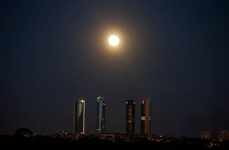 2013-06-23T220752Z-386437928-GM1E96O0GXY01-RTRMADP-3-SPAIN-JPG7700138672929148747