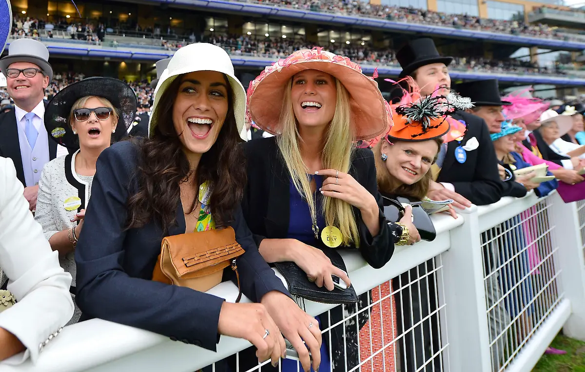 2013-06-18T152441Z-2131466818-GM1E96I1SYL01-RTRMADP-3-HORSERACING-ASCOT-JPG8502530473553653933