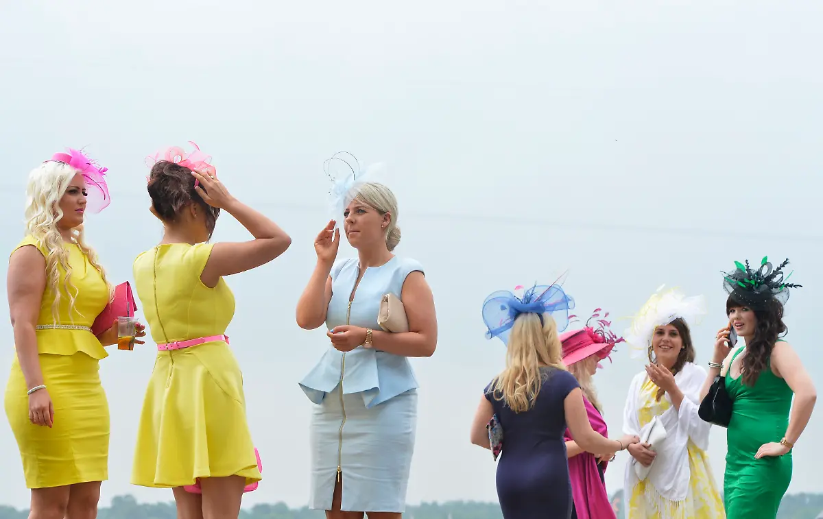 2013-06-21T124158Z-1644060932-GM1E96L1LDT01-RTRMADP-3-HORSERACING-ASCOT-JPG6705264147554274484