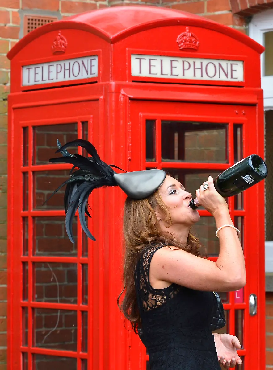 2013-06-18T165130Z-1606783505-GM1E96J02BJ01-RTRMADP-3-HORSERACING-ASCOT-JPG5206672448960357903