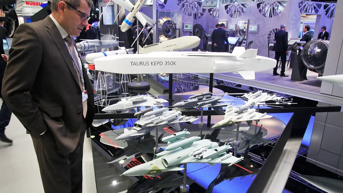 3285A200C7483B27-jpg5332005656191742865