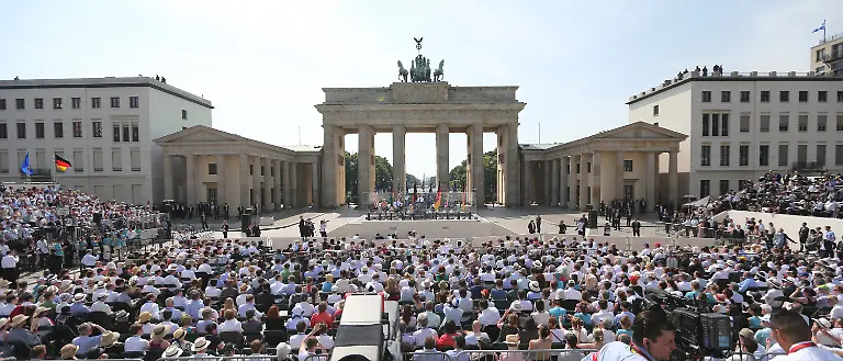 3cbr5734-jpg9001443112688303107