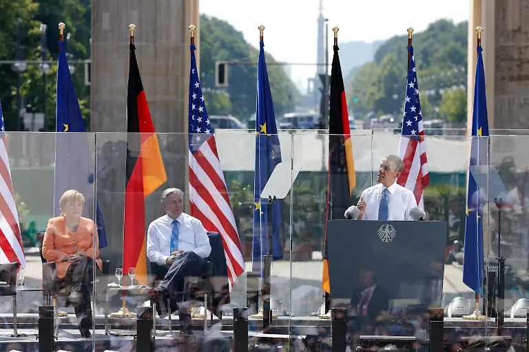 2013-06-19T134214Z-1375721464-LR2E96J1224OZ-RTRMADP-3-OBAMA-BERLIN-JPG8806336230185617708