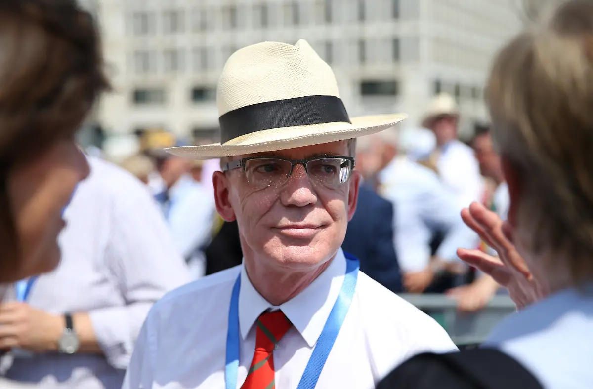 3cbq5242-jpg3475338367400337926