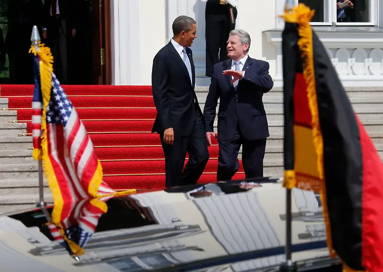 2013-06-19T092744Z-797805504-LR2E96J0Q9YI7-RTRMADP-3-OBAMA-BERLIN-JPG1218834446163353044