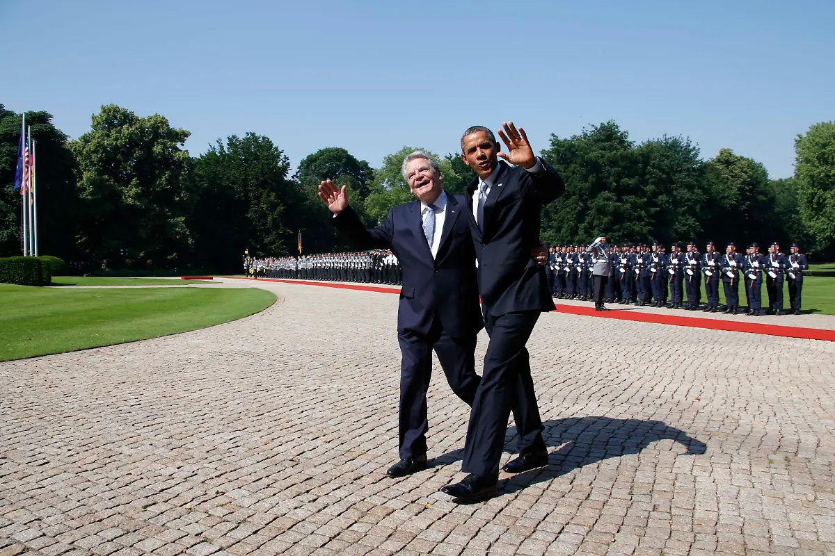 2013-06-19T081846Z-1997225826-LR2E96J0N2ZGD-RTRMADP-3-OBAMA-BERLIN-JPG2134869586069049851