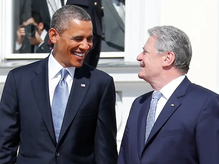 2013-06-19T080516Z-1108405483-LR2E96J0MGHG2-RTRMADP-3-OBAMA-BERLIN-JPG6930686189188307071