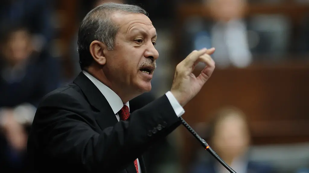 3285A400C09BA2B7-jpg5108376782154374605