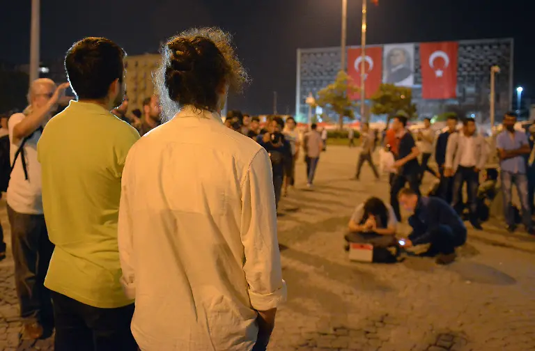 3285A4008C0EB770-jpg1160052185175266551