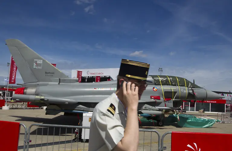 3285A00039F4DD82-jpg1143488503183792583