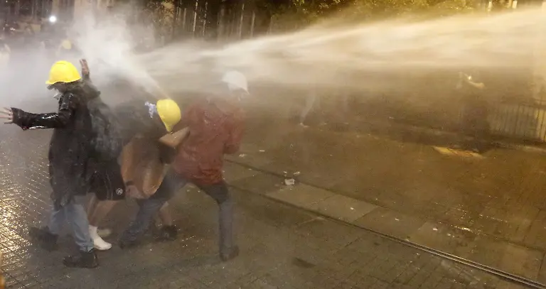 3c9b2332-jpg1447830926215735294