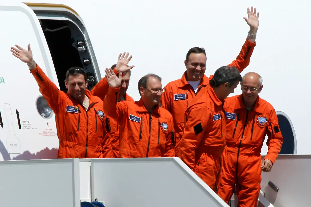 2013-06-14T152947Z-732748462-PM1E96E19LA01-RTRMADP-3-FRANCE-AIRBUS-JPG756028249218011558