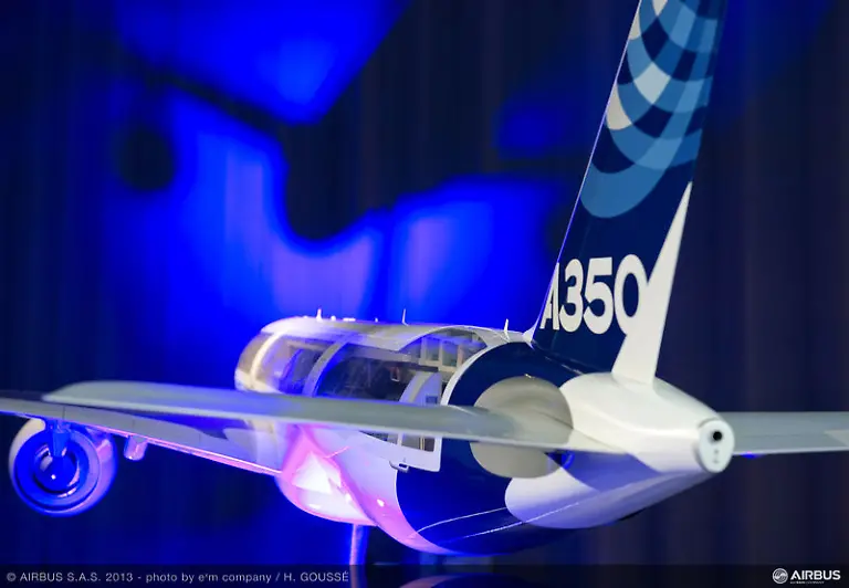 Airbus-2013-NYPC-ambiance-A350-mock-up