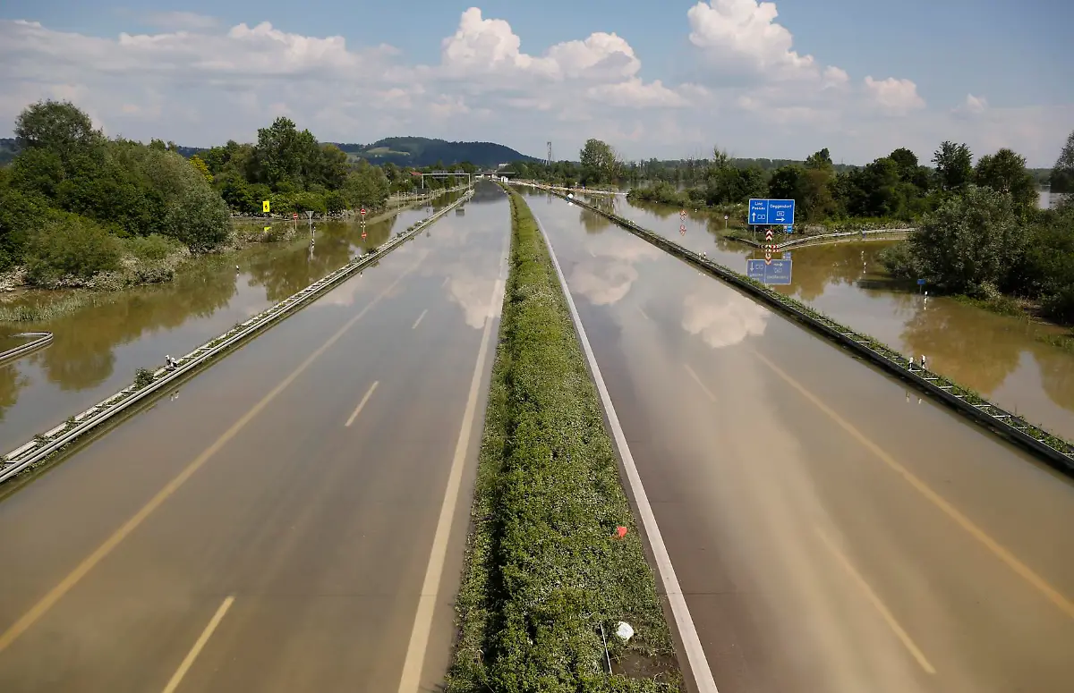 6076292469176232949-2