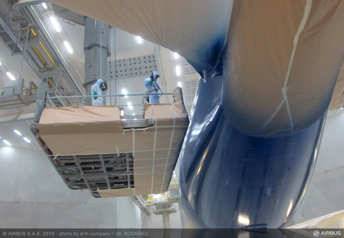 A350-XWB-MSN1-fuselage-painting-04