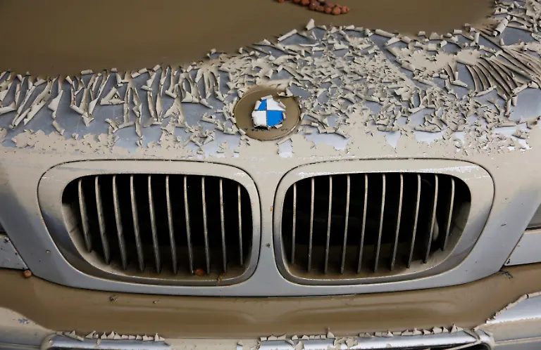 2013-06-11T144639Z-234790248-GM1E96B1QNP01-RTRMADP-3-FLOODS-CENTRALEUROPE-JPG2805388017770721228