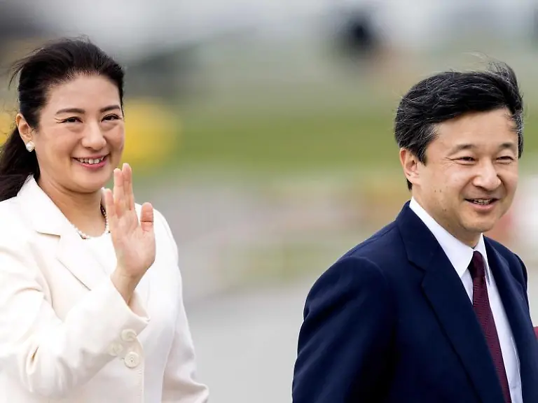 Der-japanische-Kronprinz-Naruhito-und-seine-Frau-Masako-sind-seit-20-Jahren-verheiratet