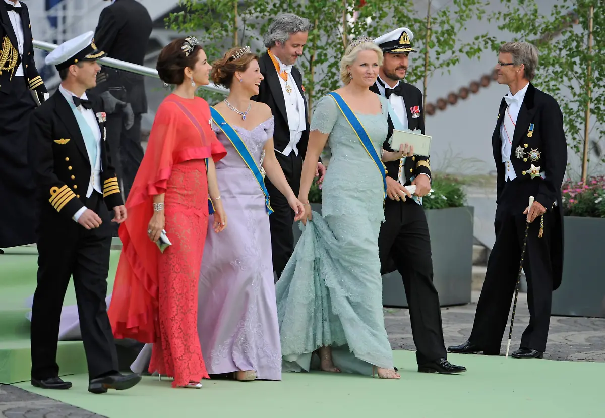 3c4j3036-jpg6877419122542424281